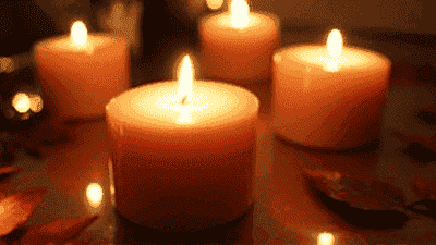 Autumn Candle Displays: Crafting a Warm and Inviting Ambiance